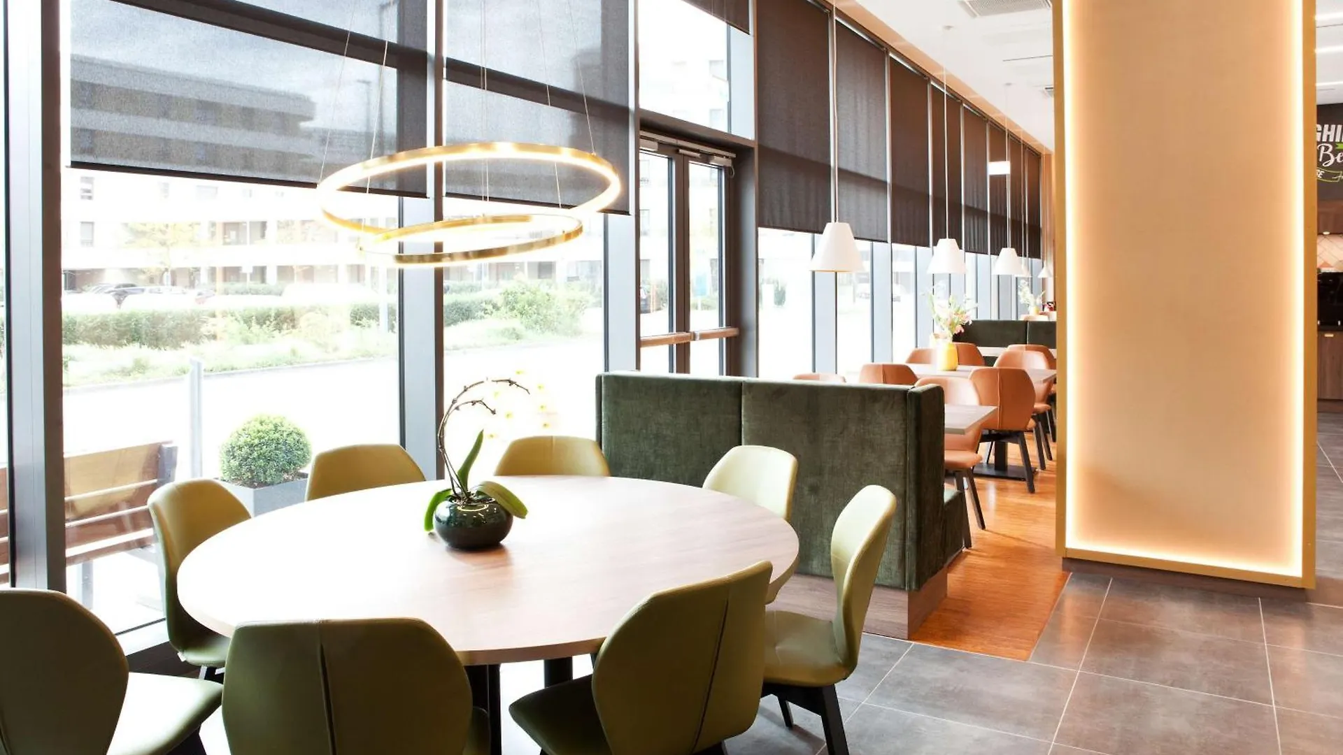 Hampton By Hilton Munich City Center East 3*,